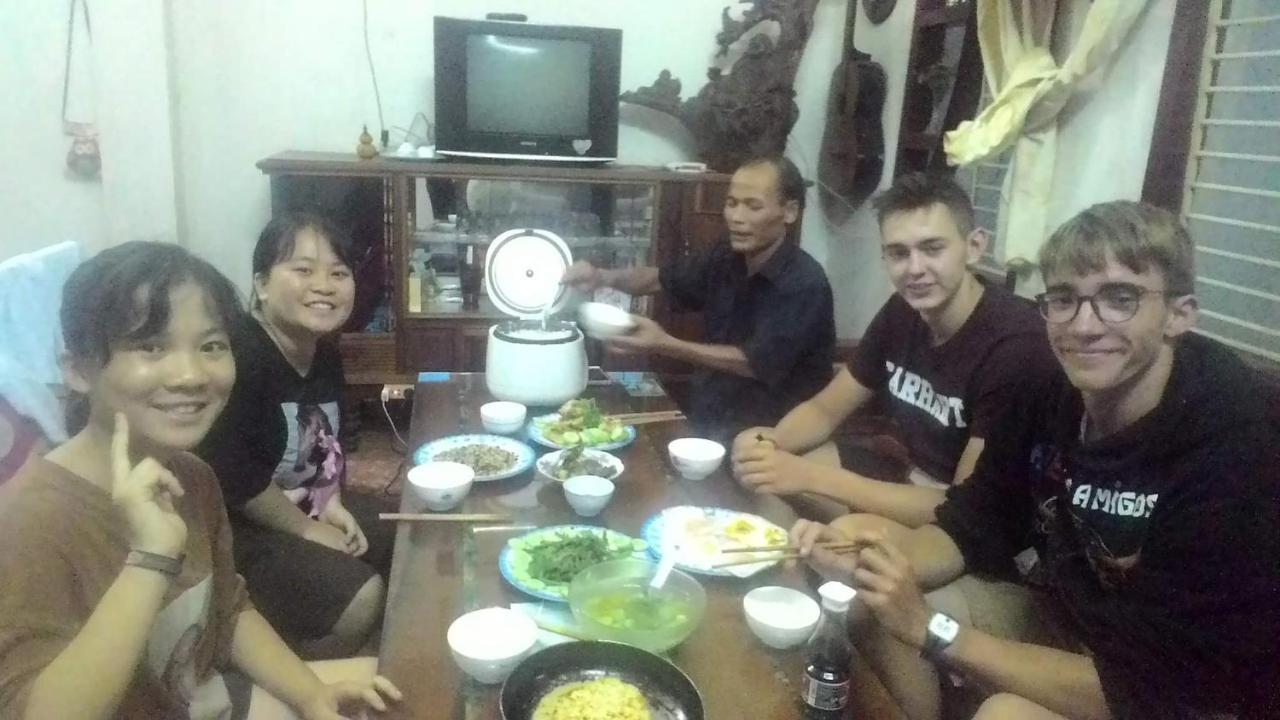 Happy Homestay Буонметхуот Екстер'єр фото